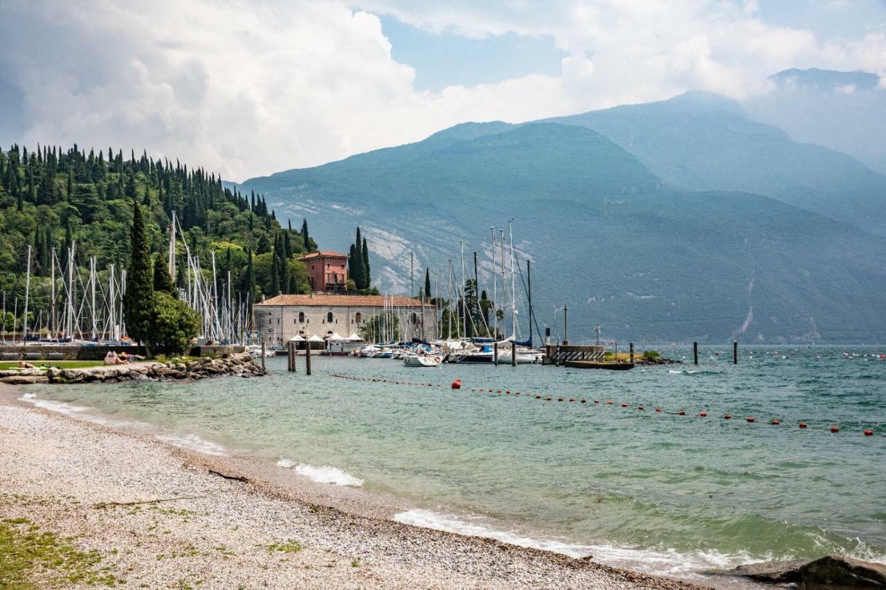 Appartamento Silvy Riva del Garda Exterior photo